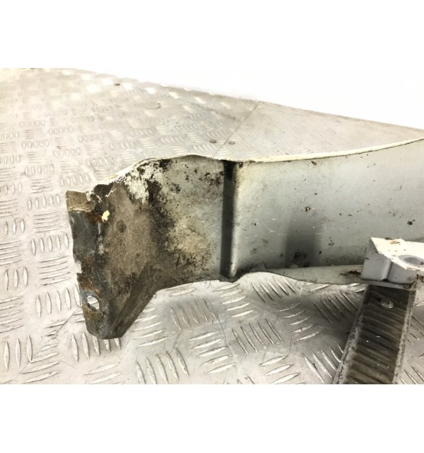 Крыло переднее правое бу для Ford Mondeo 3 1.8 i,  2005 г.