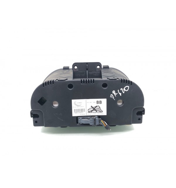 Щиток приборов (приборная панель) бу для Ford Fiesta 5 1.6 i,  2005 г.