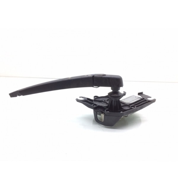 Моторчик заднего стеклоочистителя (дворника) бу для Peugeot 3008  1.6 HDi,  2010 г.