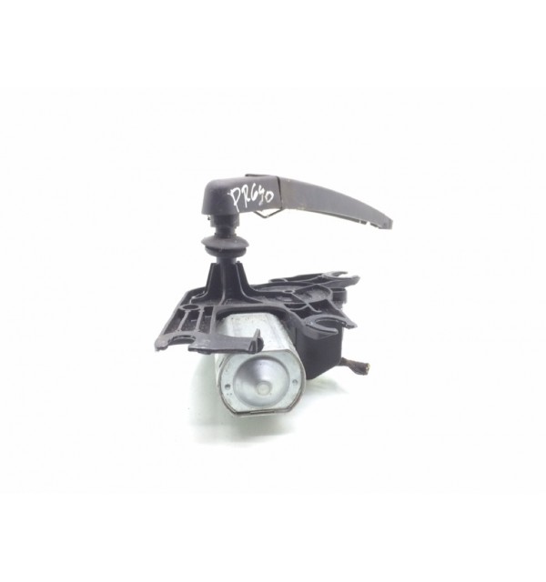 Моторчик заднего стеклоочистителя (дворника) бу для Peugeot 3008  1.6 HDi,  2010 г.