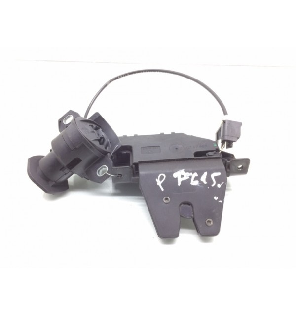 Замок багажника бу для BMW 3 E90/E91/E92/E93 2.0 TD,  2007 г.