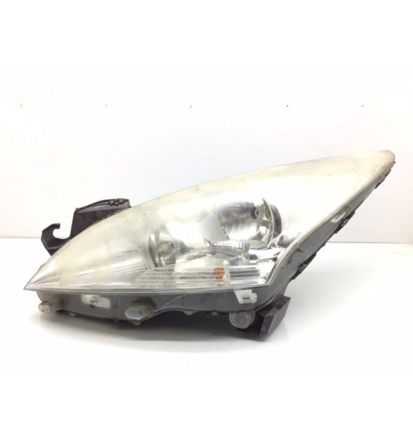 Фара левая бу для Peugeot 3008  1.6 HDi,  2010 г.