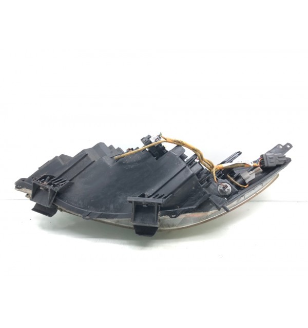 Фара правая бу для Mazda 3  BL 1.6 i,  2010 г.