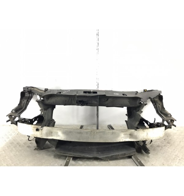 Панель передняя (телевизор) бу для Mercedes B W245 2.0 CDi,  2011 г.