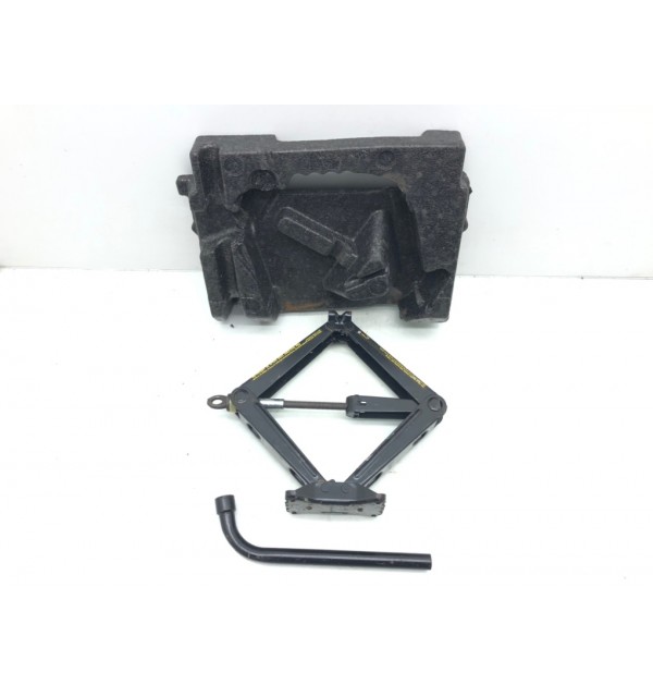 Домкрат бу для Saab 9-5 1 2.0 Ti,  1999 г.