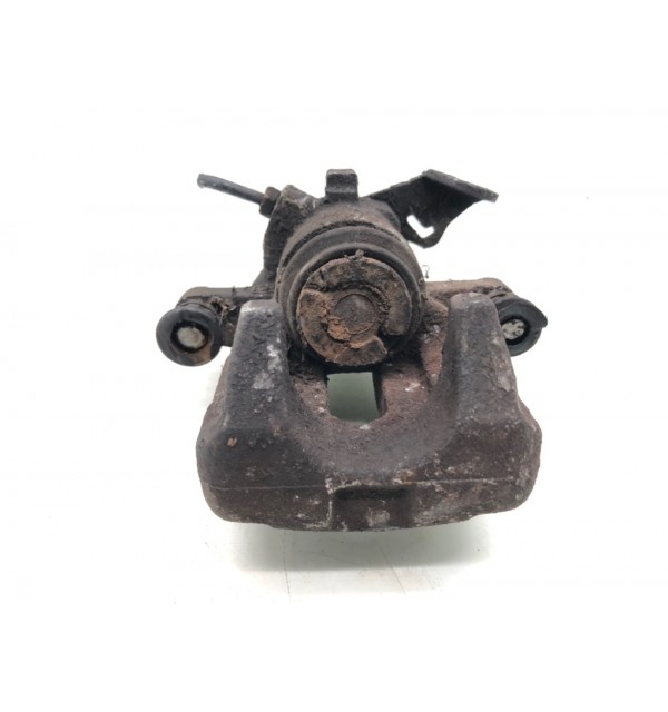 Суппорт задний правый бу для Peugeot 307  1.6 HDi,  2005 г.