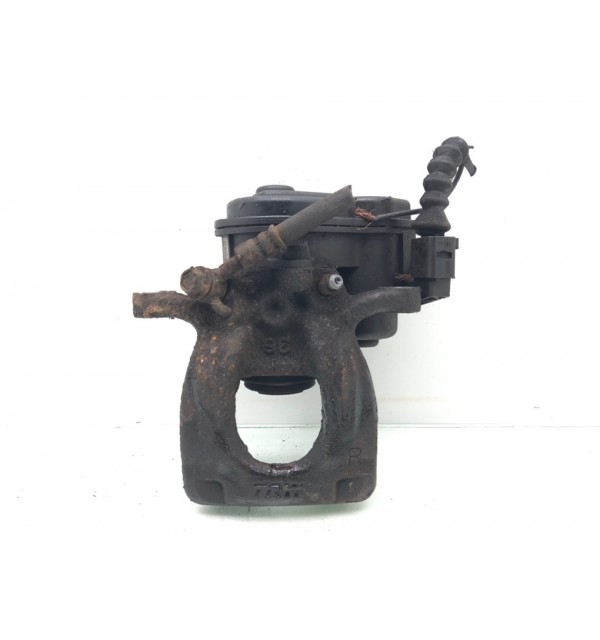 Суппорт задний правый бу для Nissan Qashqai 2 1.5 DCi,  2016 г.