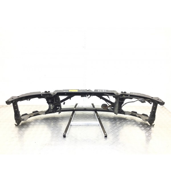 Панель передняя (телевизор) бу для Land Rover Discovery 3 2.7 TD,  2007 г.