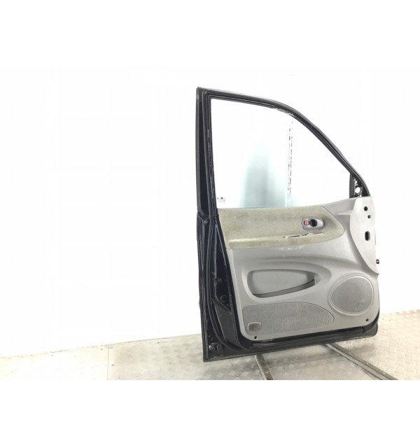 Дверь передняя левая бу для Kia Carnival 1 2.9 CRDi,  2005 г.