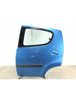 Дверь задняя левая бу для Peugeot 107  1.0 i,  2006 г.