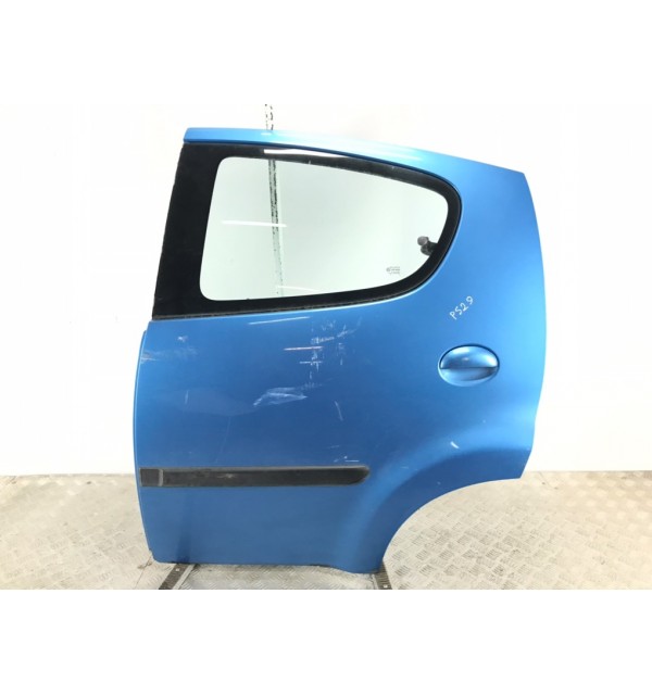Дверь задняя левая бу для Peugeot 107  1.0 i,  2006 г.