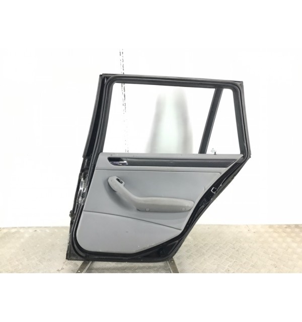 Дверь задняя правая бу для BMW 3 E46 2.5 i,  2005 г.