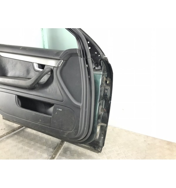 Дверь передняя левая бу для Audi A4 B6 1.8 Ti,  2004 г.