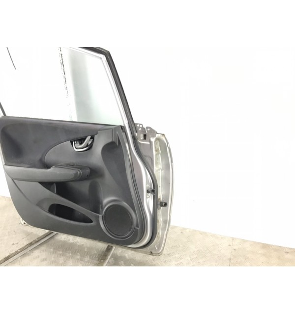 Дверь передняя левая бу для Honda Jazz 2 1.3 i,  2010 г.
