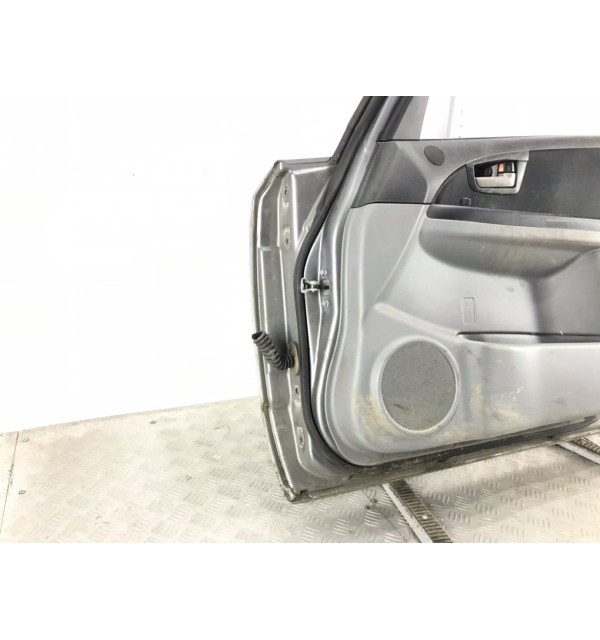 Дверь передняя правая бу для Suzuki SX4  1.6 i,  2006 г.