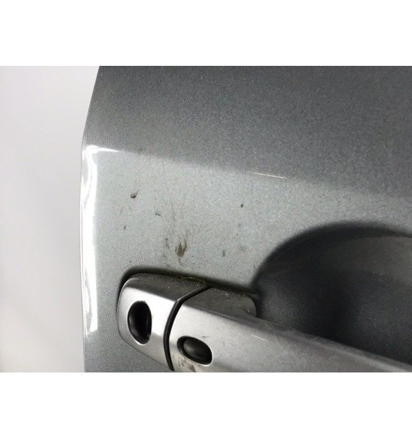 Дверь передняя правая бу для Suzuki SX4  1.6 i,  2006 г.