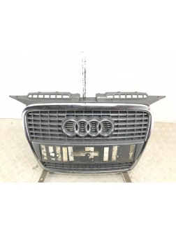 Решетка радиатора бу для Audi A3 8P 2.0 TFSI,  2008 г.