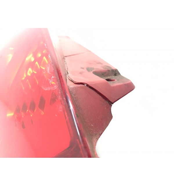 Фонарь задний правый бу для Ford Fiesta 6 1.6 TDCi,  2009 г.