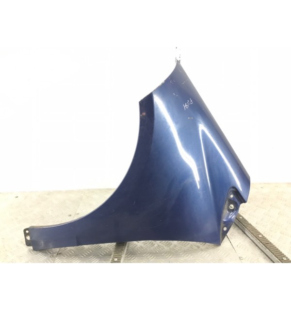 Крыло переднее левое бу для Mercedes A W169 2.0 CDi,  2009 г.