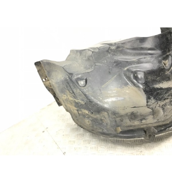 Защита арок передняя левая (подкрылок) бу для Land Rover Discovery 3 2.7 TD,  2007 г.