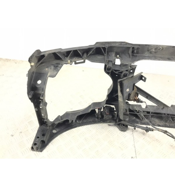 Панель передняя (телевизор) бу для Land Rover Range Rover Sport  2.7 TD,  2009 г.