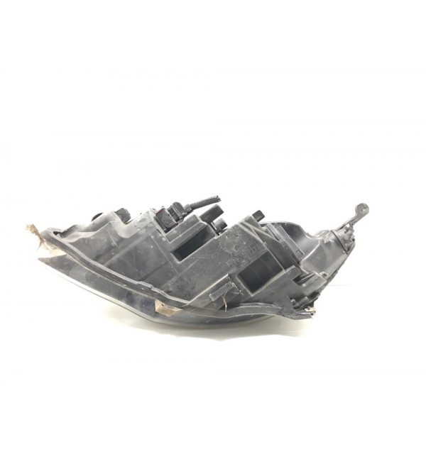 Фара правая бу для Opel Astra J 1.6 Ti,  2010 г.