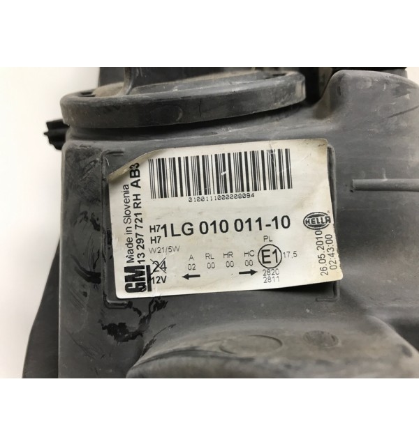 Фара правая бу для Opel Astra J 1.6 Ti,  2010 г.