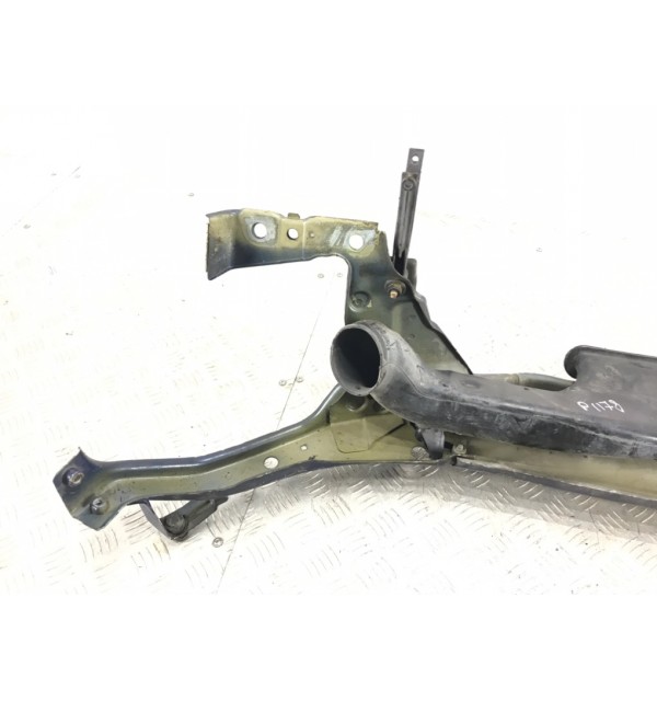 Панель передняя (телевизор) бу для Opel Zafira B 1.7 CDTi,  2011 г.