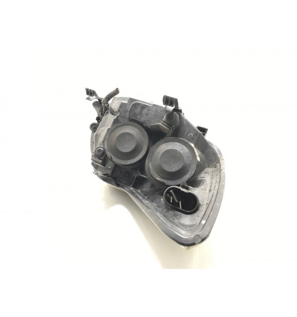 Фара левая бу для Ford Focus 2 2.0 TDCi,  2008 г.