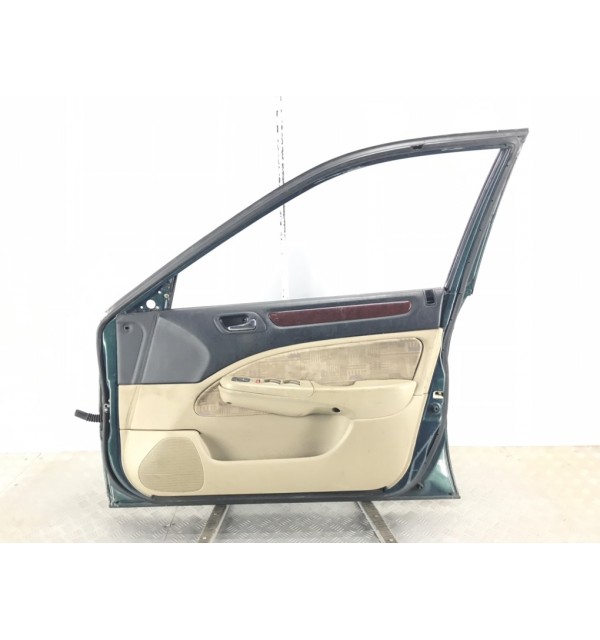 Дверь передняя правая бу для Honda Accord 6 1.8 i,  1999 г.