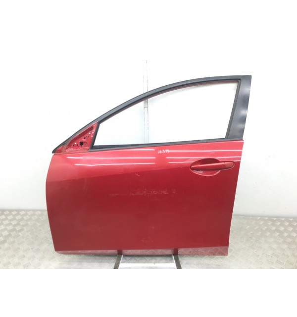 Дверь передняя левая бу для Mazda 3  BL 1.6 TD,  2010 г.