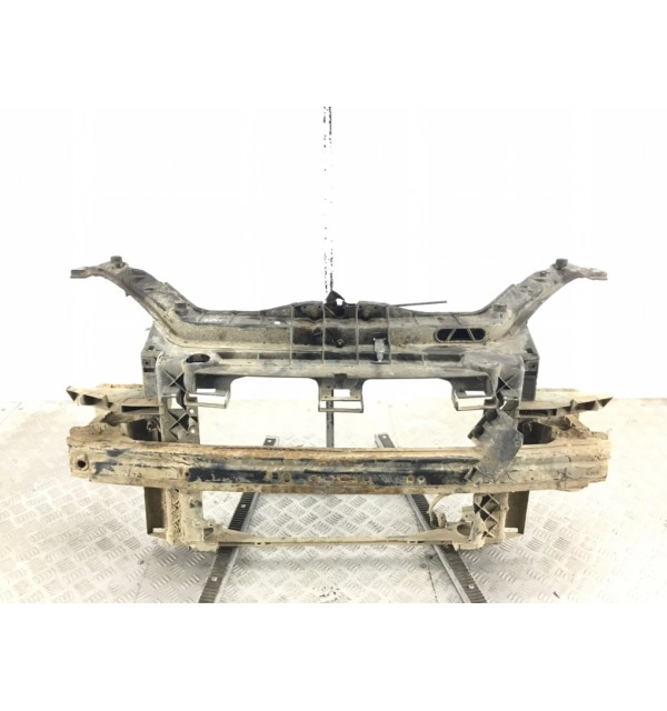 Панель передняя (телевизор) бу для Ford Fiesta 5 1.4 TDCi,  2005 г.