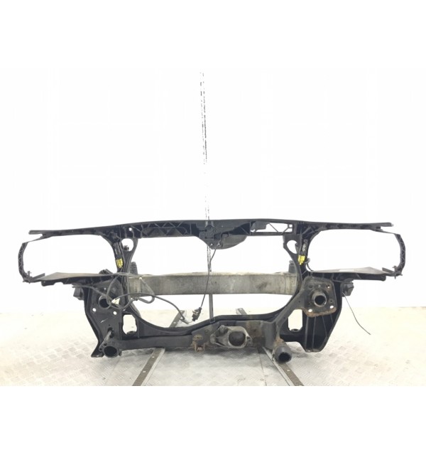 Панель передняя (телевизор) бу для Audi A4 B7 1.9 TDi,  2005 г.