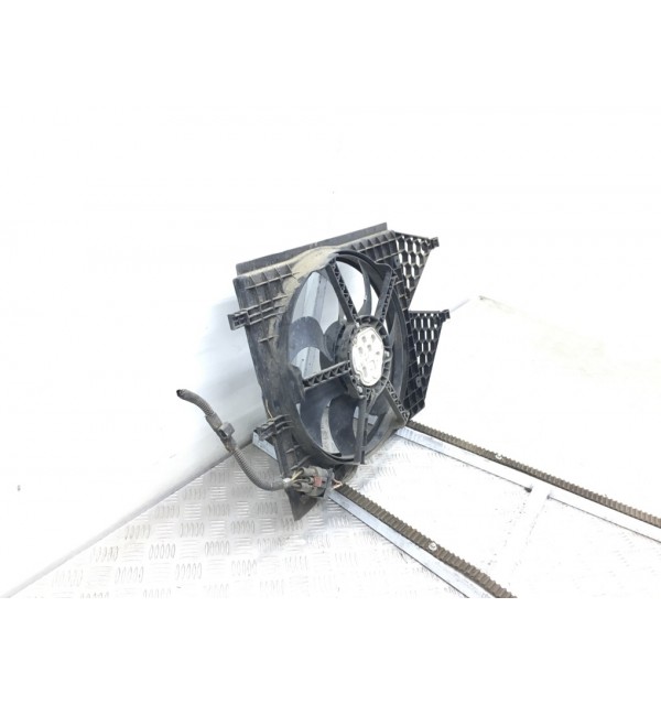 Вентилятор радиатора бу для Audi A1  1.6 TDi,  2013 г.