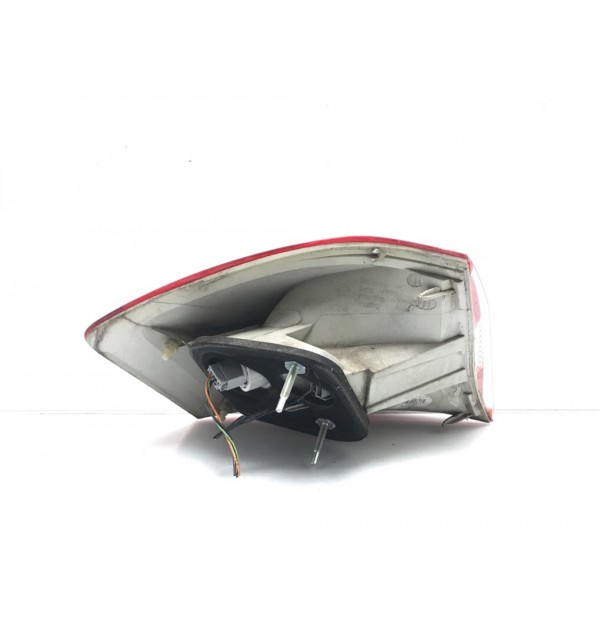 Фонарь задний правый бу для Ford Kuga 1 2.0 TDCI,  2010 г.