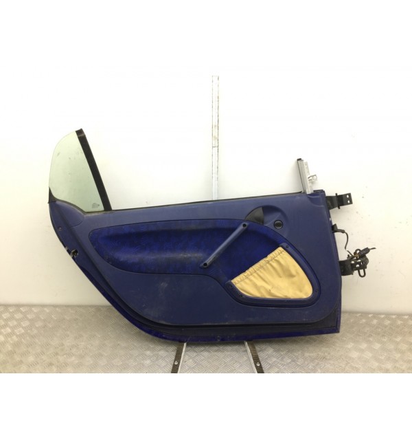 Дверь передняя левая бу для Smart Fortwo  0.6 i,  1999 г.