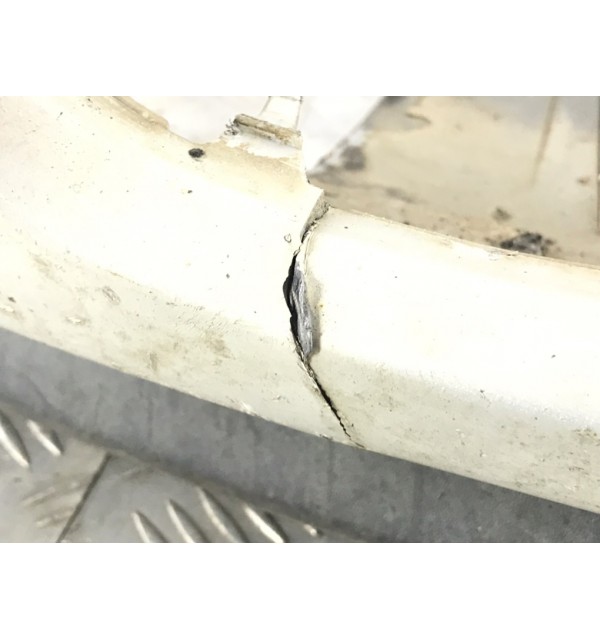 Бампер передний бу для Opel Astra H 1.7 CDTi,  2009 г.