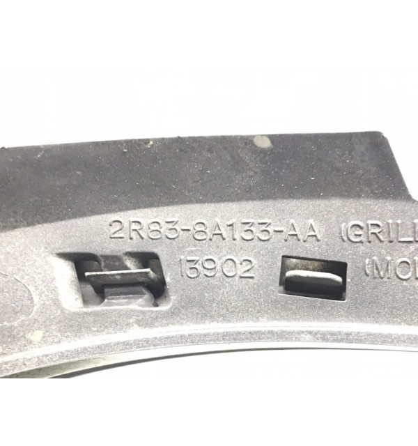 Решетка радиатора бу для Jaguar S-Type  3.0 i,  2003 г.