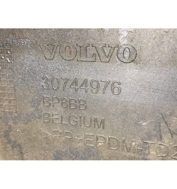 Бампер передний бу для Volvo V50 1 2.0 i,  2008 г.