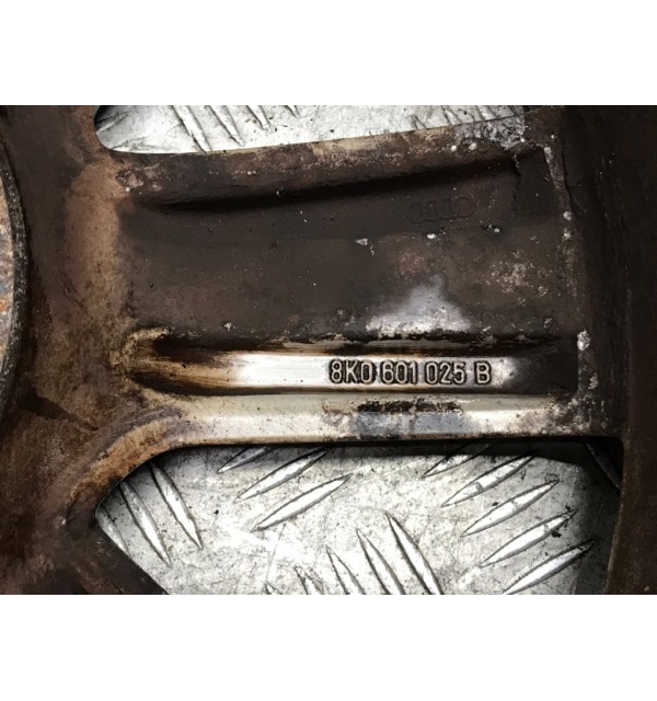 Диск литой Audi A4 B8