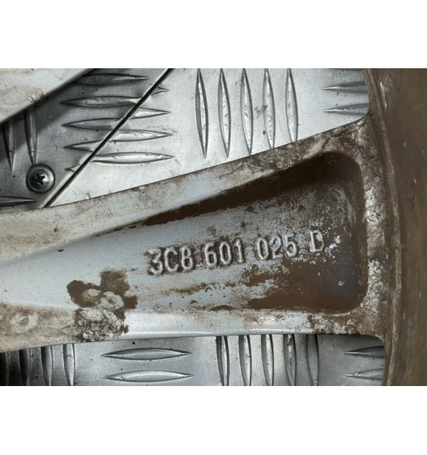 Диск литой Volkswagen Passat CC